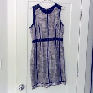 8 Club Monaco Dress
